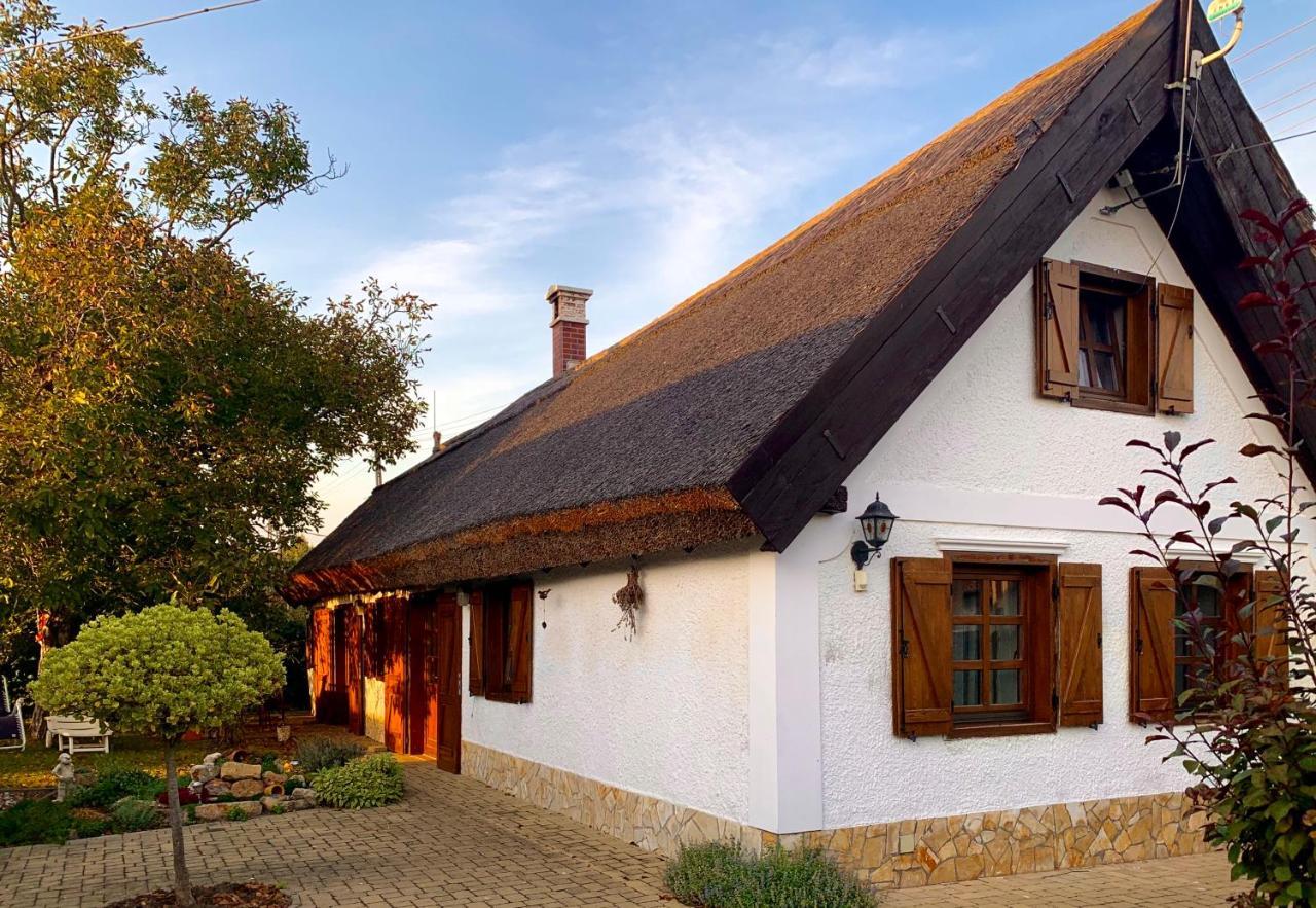 Sweet Cottage Vendégház Gyenesdiás Kültér fotó